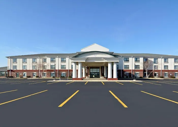 Holiday Inn Express Hotel & Suites Fort Atkinson By Ihg