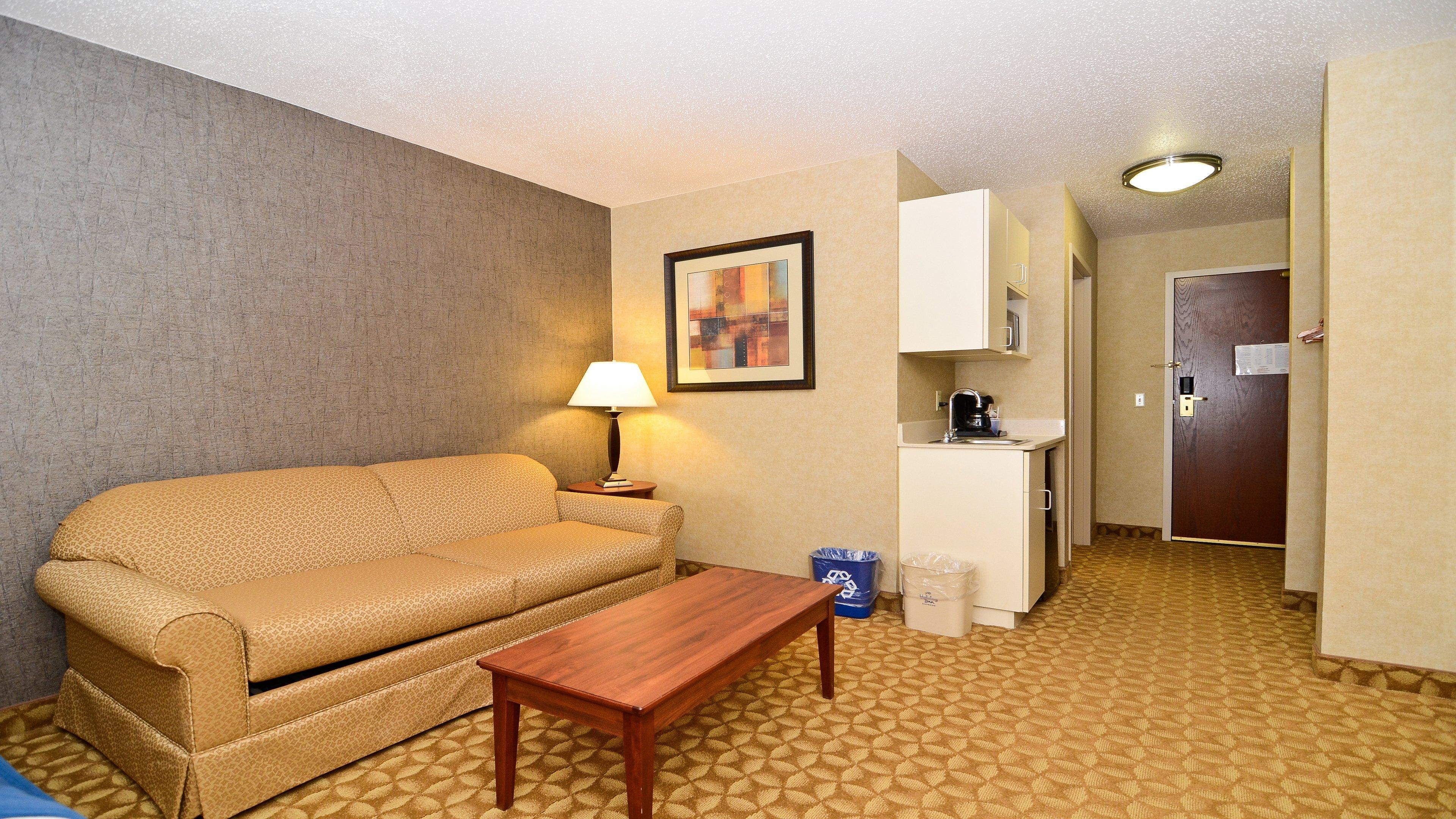 Express & Atkinson By Ihg Fort Atkinson