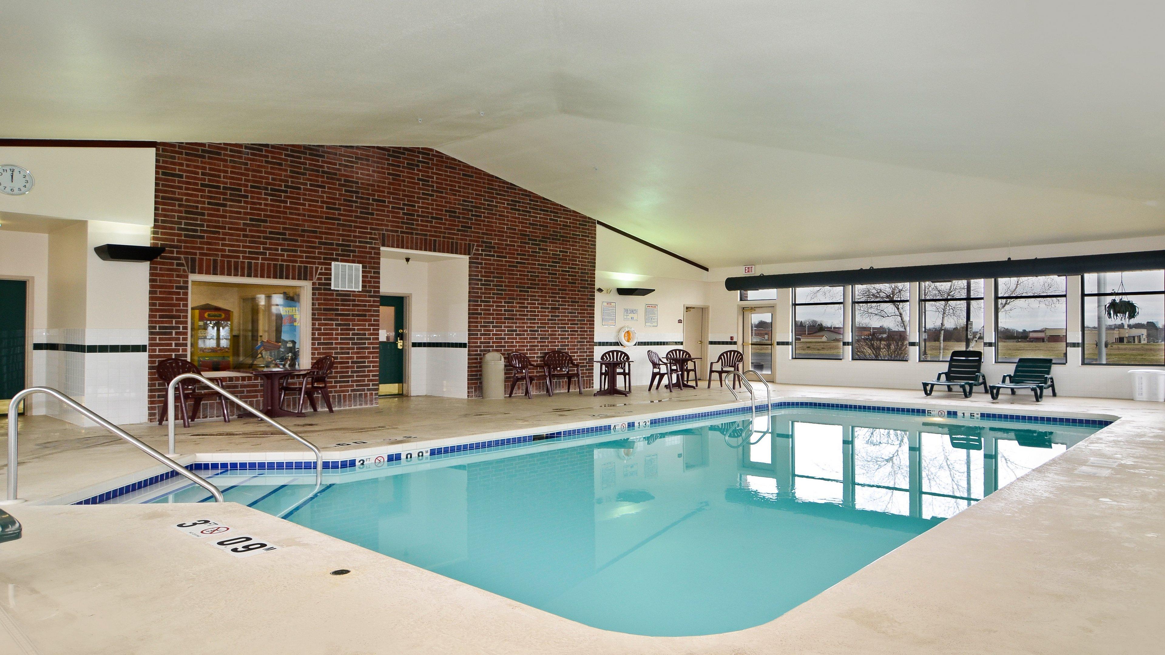 Express & Atkinson By Ihg Hotel 2*